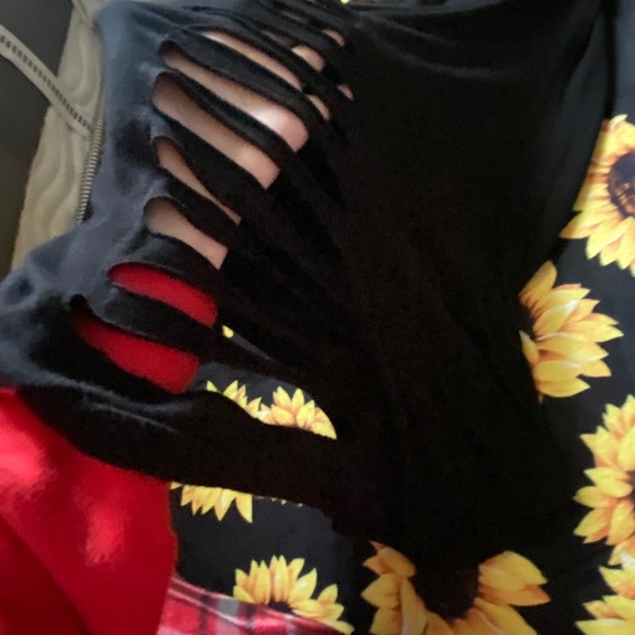 Bunch of small clothes - Picture 6 of 16